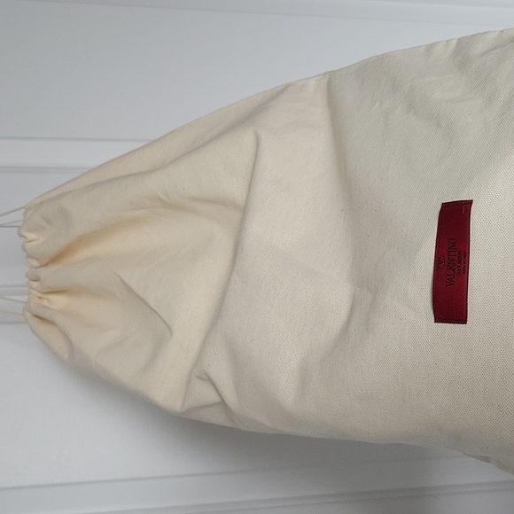 Valentino Garavani Rose Medium Joylock - Picture 9 of 9